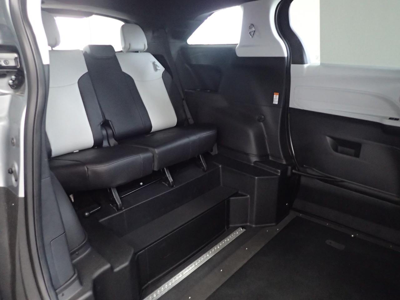 2025 Toyota Sienna XSE+ Anaheim CA