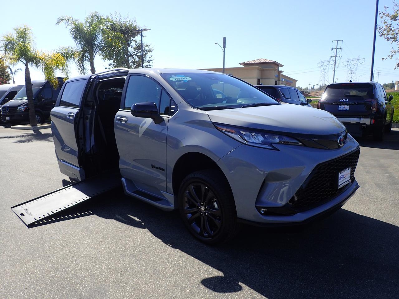 2025 Toyota Sienna XSE Anaheim CA