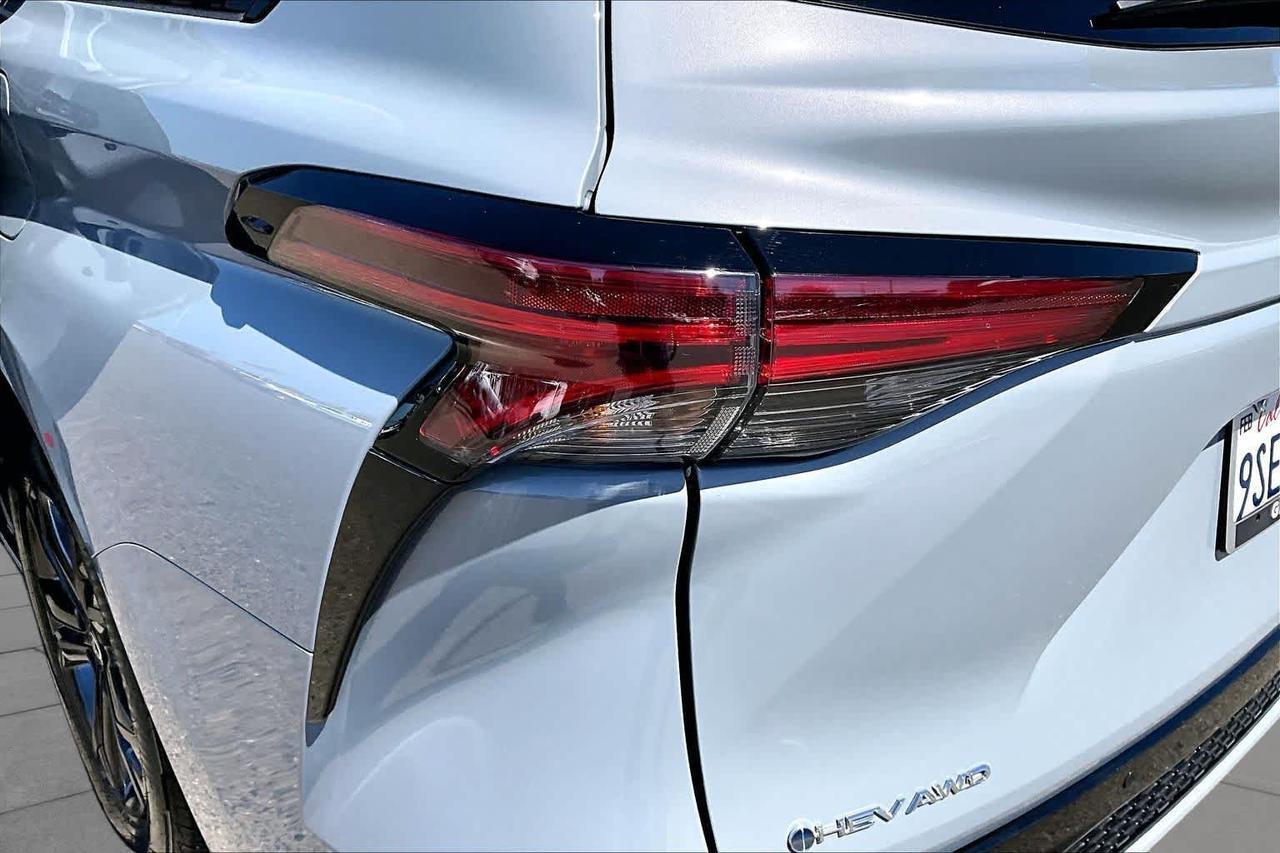 2025 Toyota Sienna XSE Folsom CA