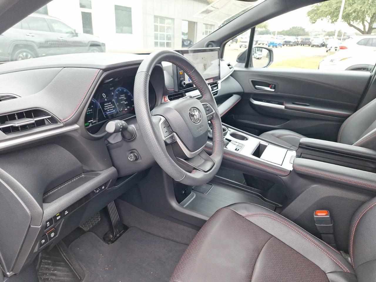 2025 Toyota Sienna XSE Hurst TX