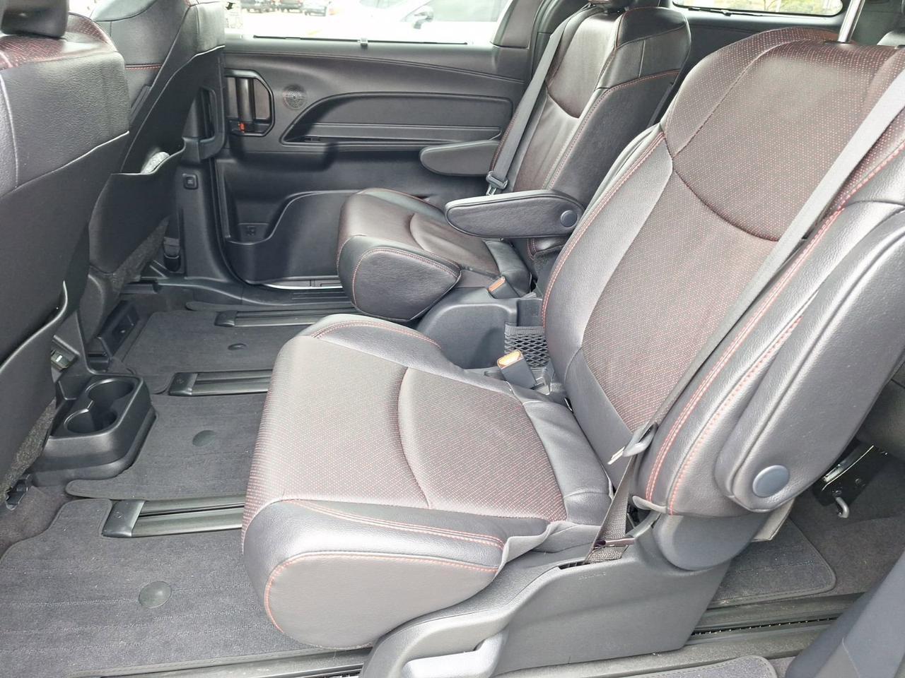 2025 Toyota Sienna XSE Hurst TX