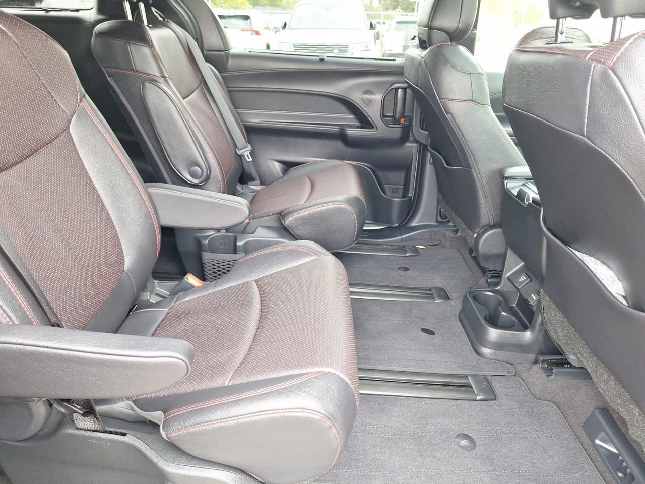 2025 Toyota Sienna XSE Hurst TX