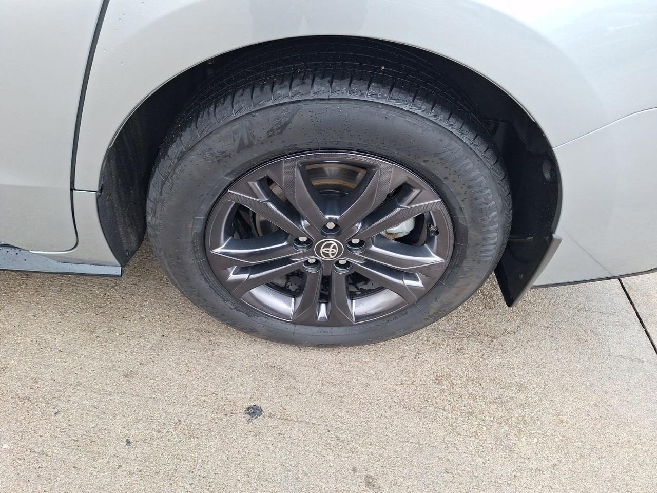 2025 Toyota Sienna XSE Hurst TX