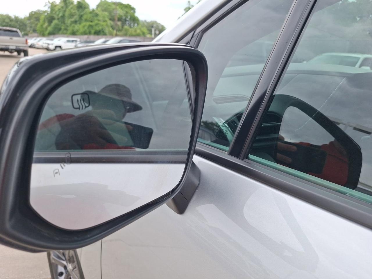 2025 Toyota Sienna XSE Hurst TX
