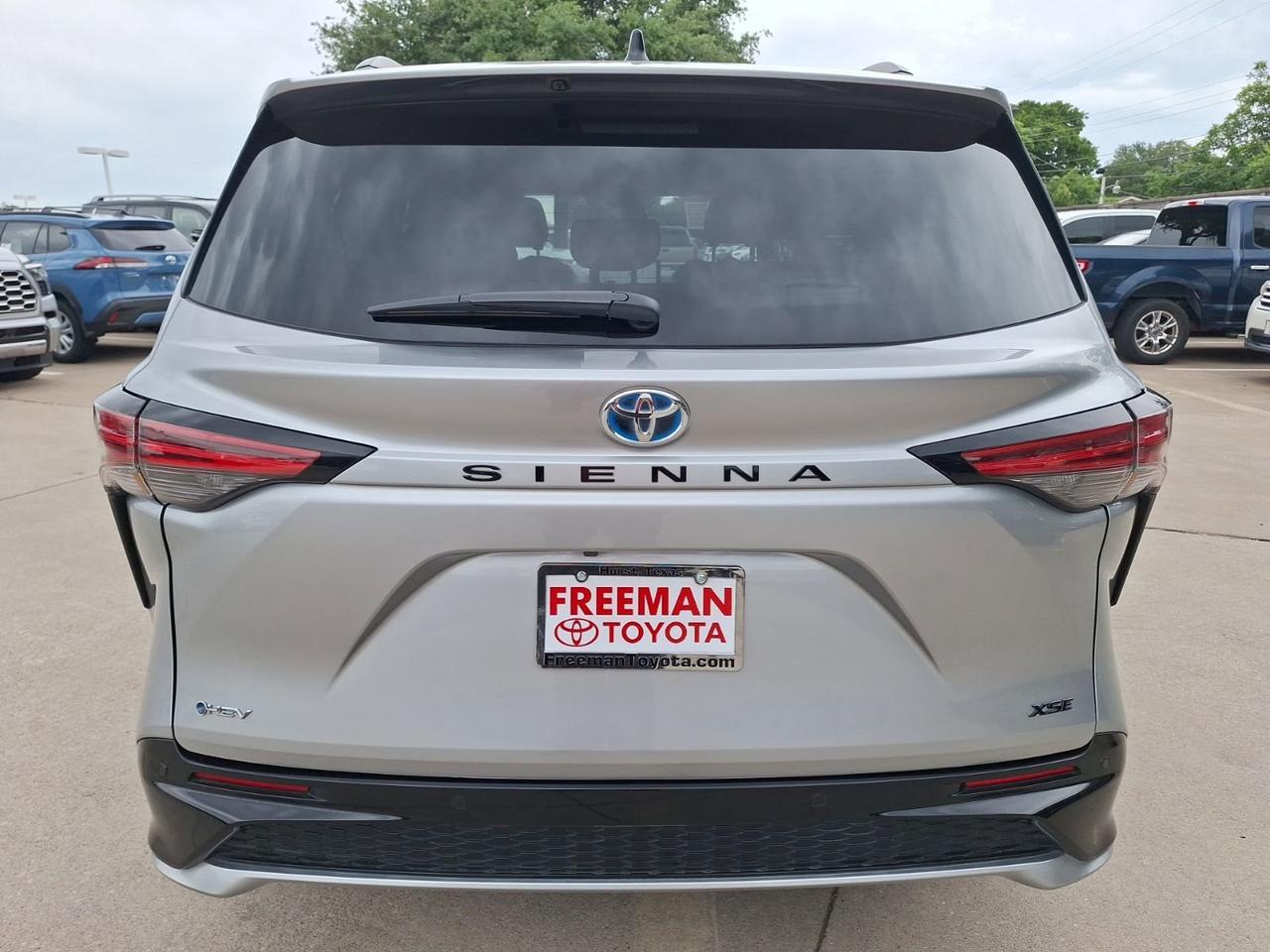 2025 Toyota Sienna XSE Hurst TX