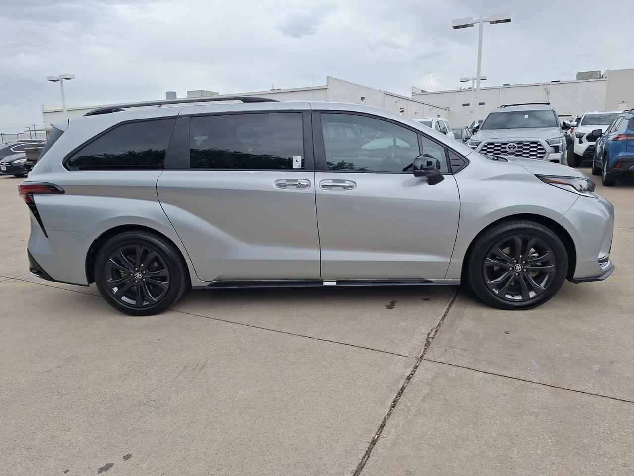 2025 Toyota Sienna XSE Hurst TX