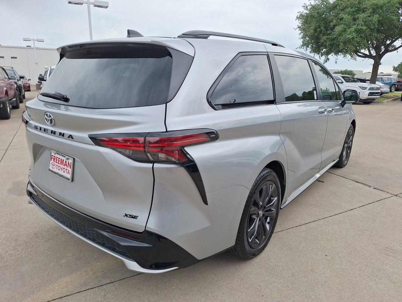 2025 Toyota Sienna XSE Hurst TX