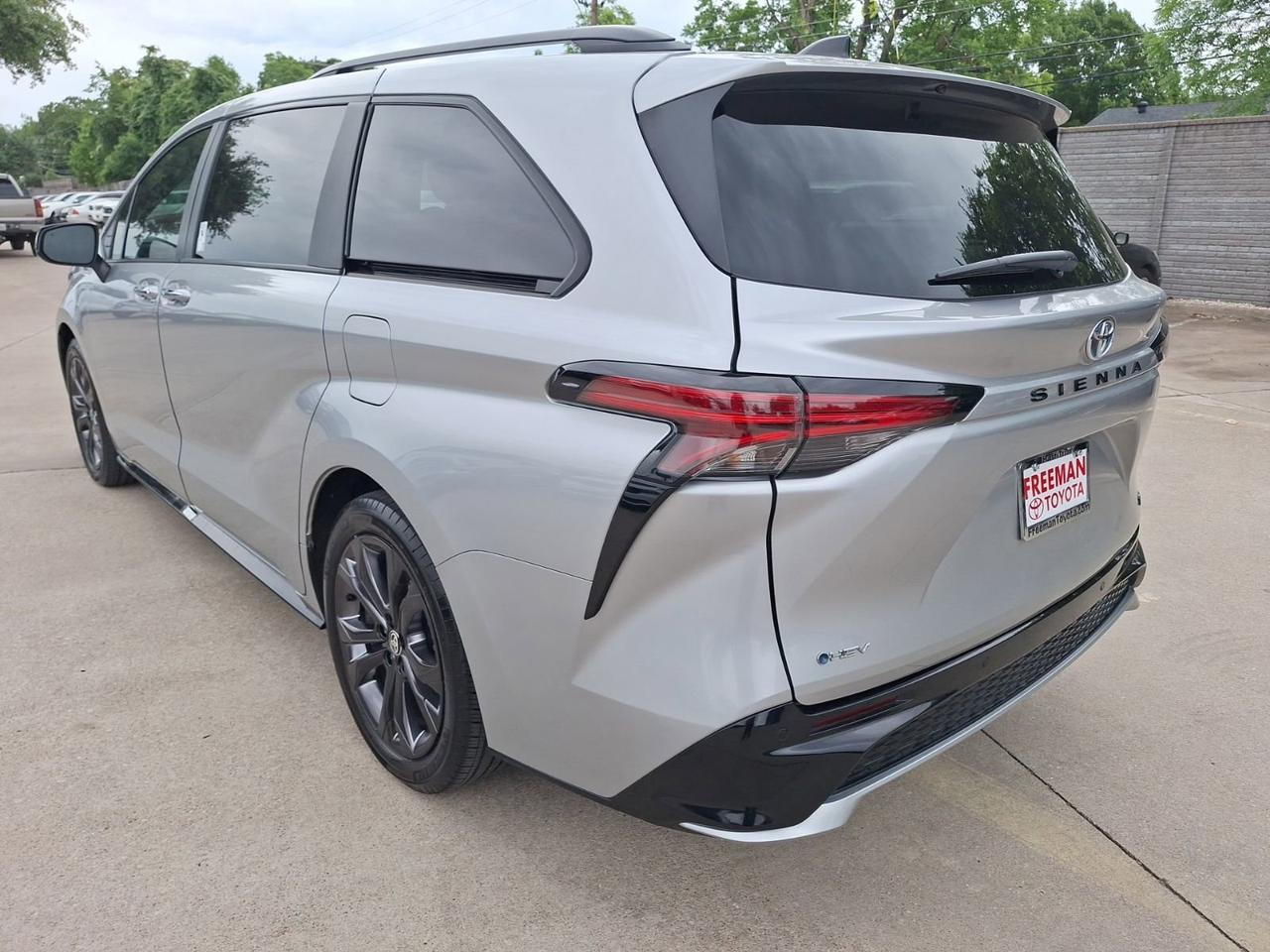 2025 Toyota Sienna XSE Hurst TX