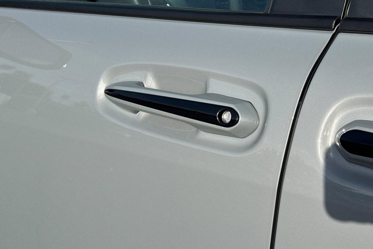 2025 Toyota Sienna XSE Roseville CA