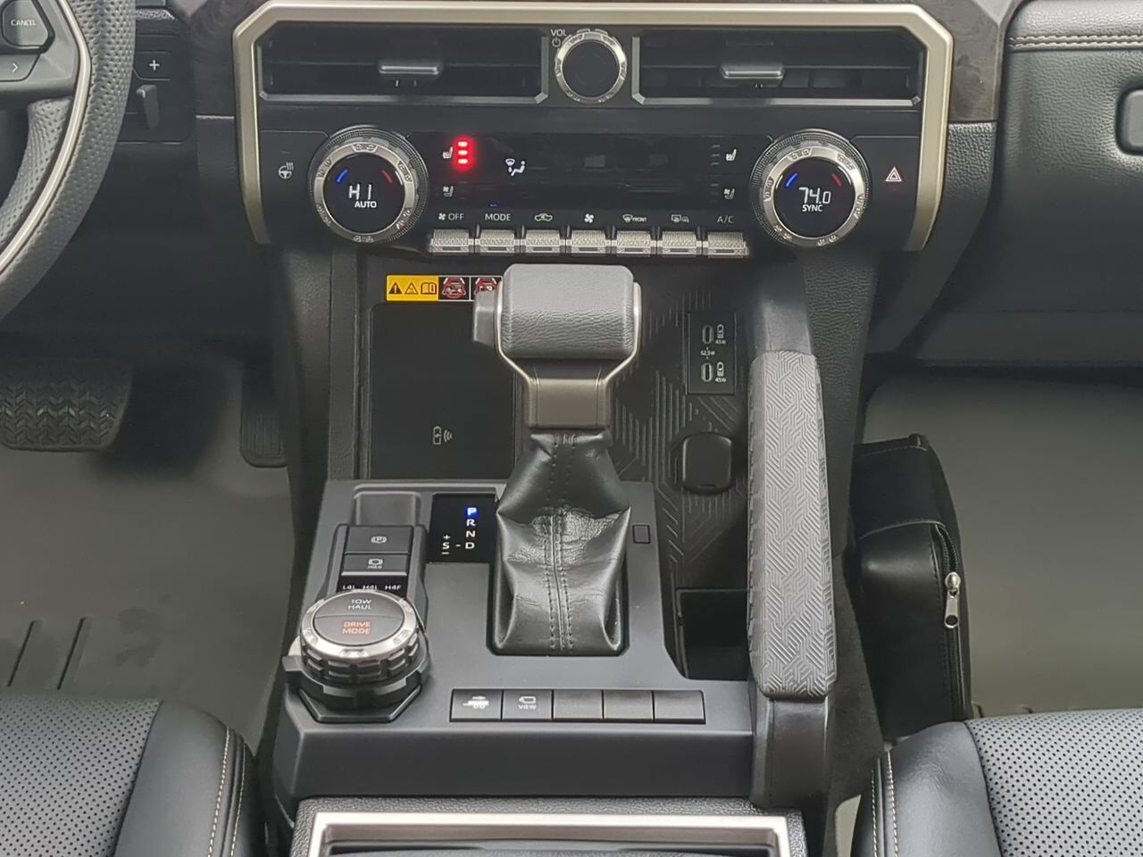 2025 Toyota Tacoma 4WD Limited Hybrid Appleton WI