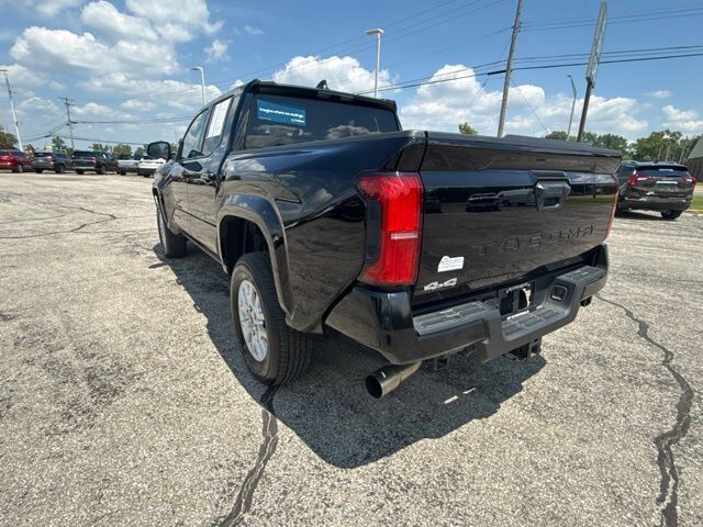 2025 Toyota Tacoma 4WD SR