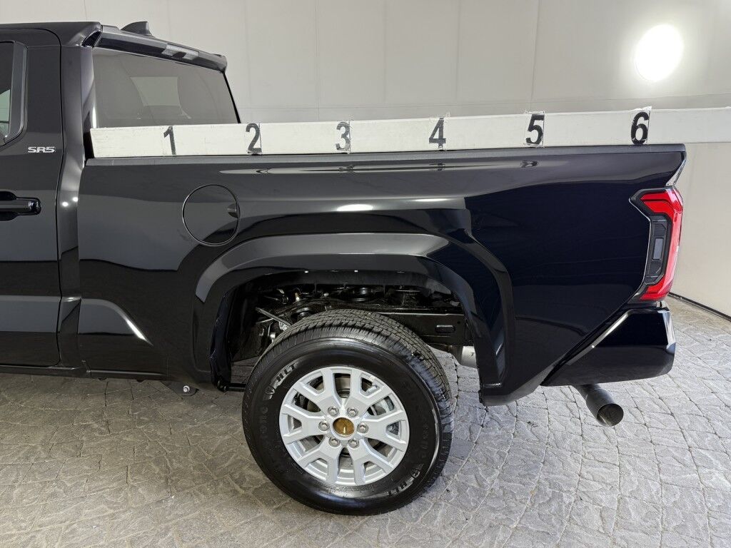 2025 Toyota Tacoma 4WD SR5 Double Cab 4x4 Maumee OH
