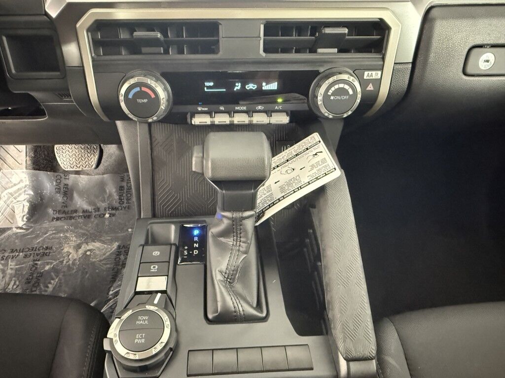 2025 Toyota Tacoma 4WD SR5 Double Cab 4x4 Maumee OH