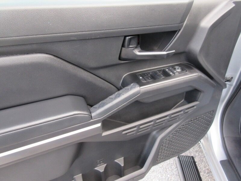 2025 Toyota Tacoma 4WD SR5 Double Cab 5' Bed AT (Natl) St. George SC