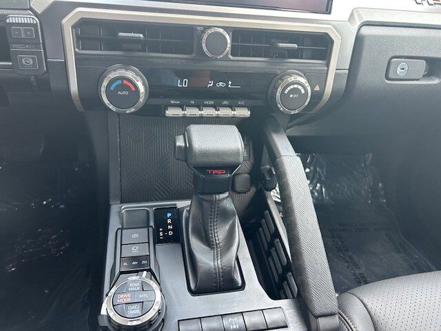 2025 Toyota Tacoma 4WD SR5 New Braunfels TX