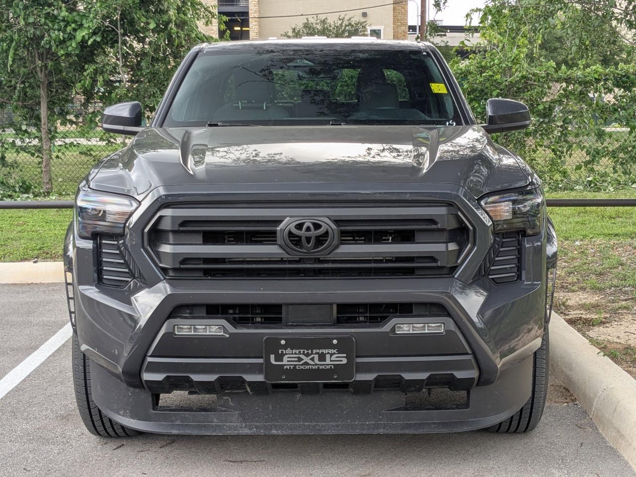 2025 Toyota Tacoma 4WD SR5