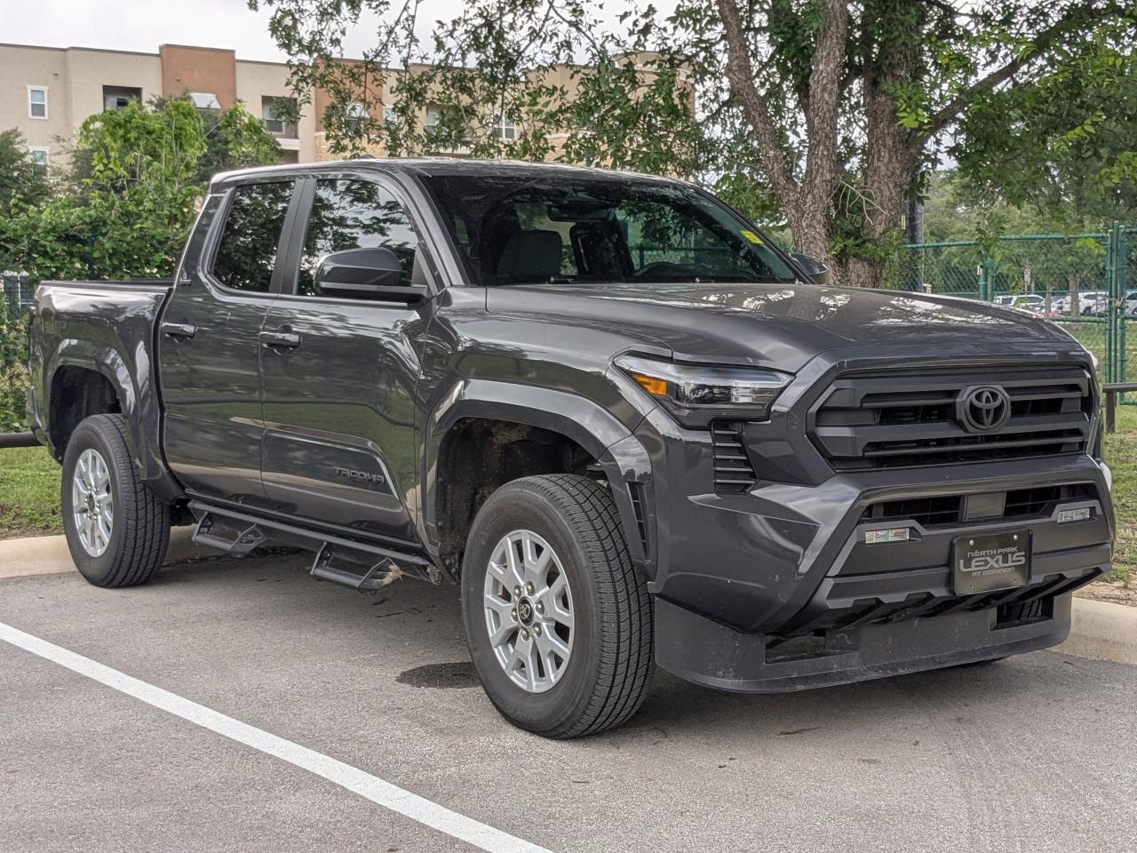 2025 Toyota Tacoma 4WD SR5