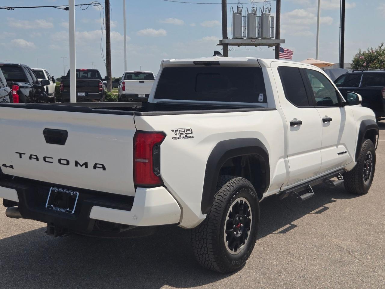 2025 Toyota Tacoma 4WD SR5