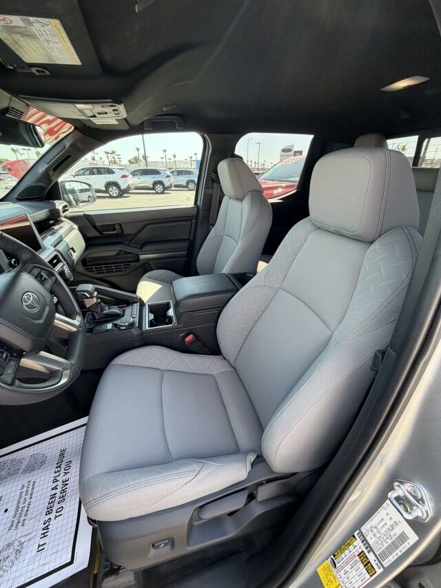 2025 Toyota Tacoma 4WD SR5 Yuma AZ