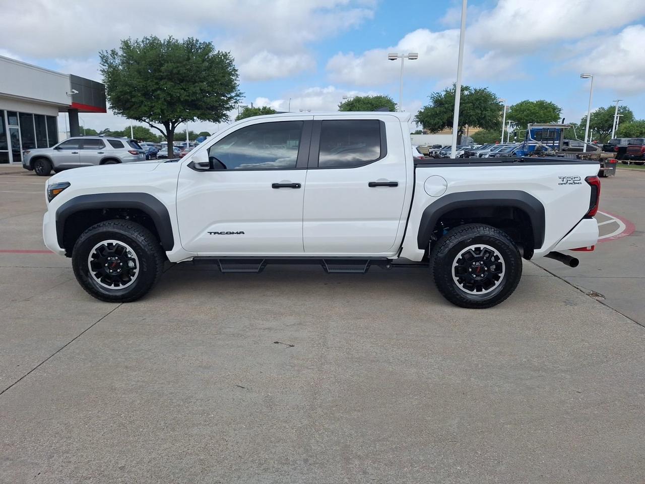 2025 Toyota Tacoma 4WD TRD Off Road Hurst TX
