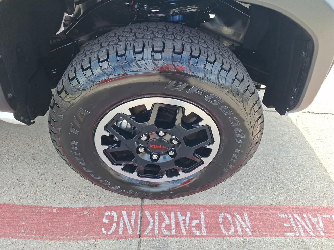 2025 Toyota Tacoma 4WD TRD Off Road Hurst TX