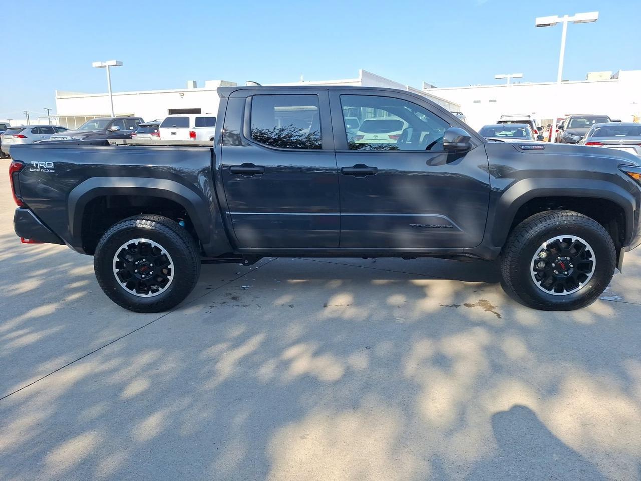 2025 Toyota Tacoma 4WD TRD Off Road Hybrid Hurst TX