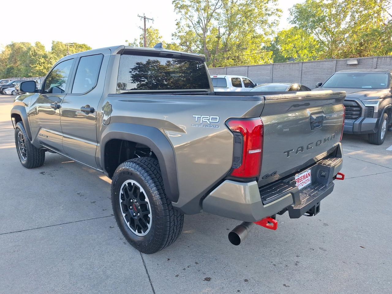 2025 Toyota Tacoma 4WD TRD Off Road Hybrid Hurst TX
