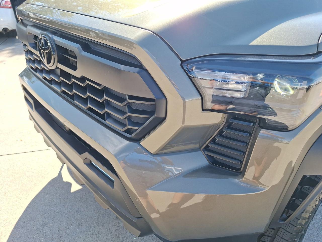 2025 Toyota Tacoma 4WD TRD Off Road Hybrid Hurst TX