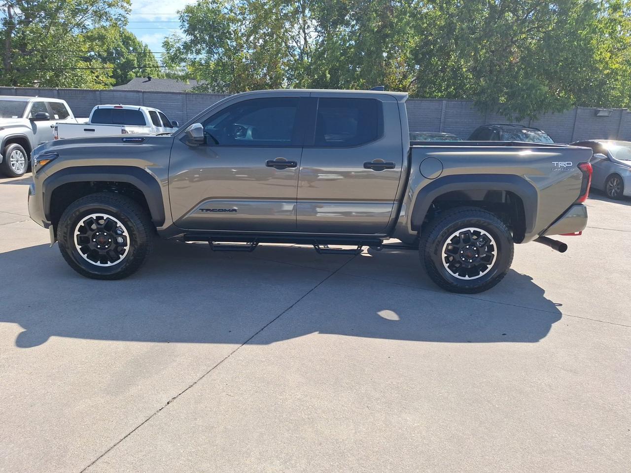 2025 Toyota Tacoma 4WD TRD Off Road Hybrid Hurst TX