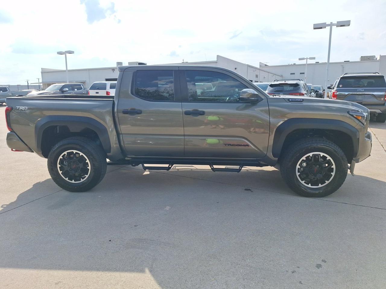 2025 Toyota Tacoma 4WD TRD Off Road Hybrid Hurst TX