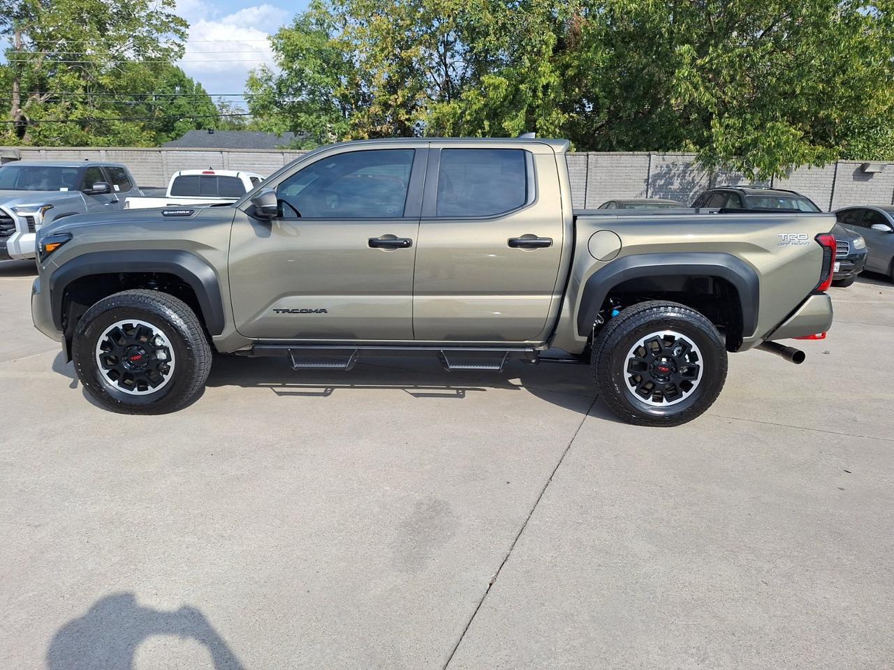 2025 Toyota Tacoma 4WD TRD Off Road Hybrid Hurst TX