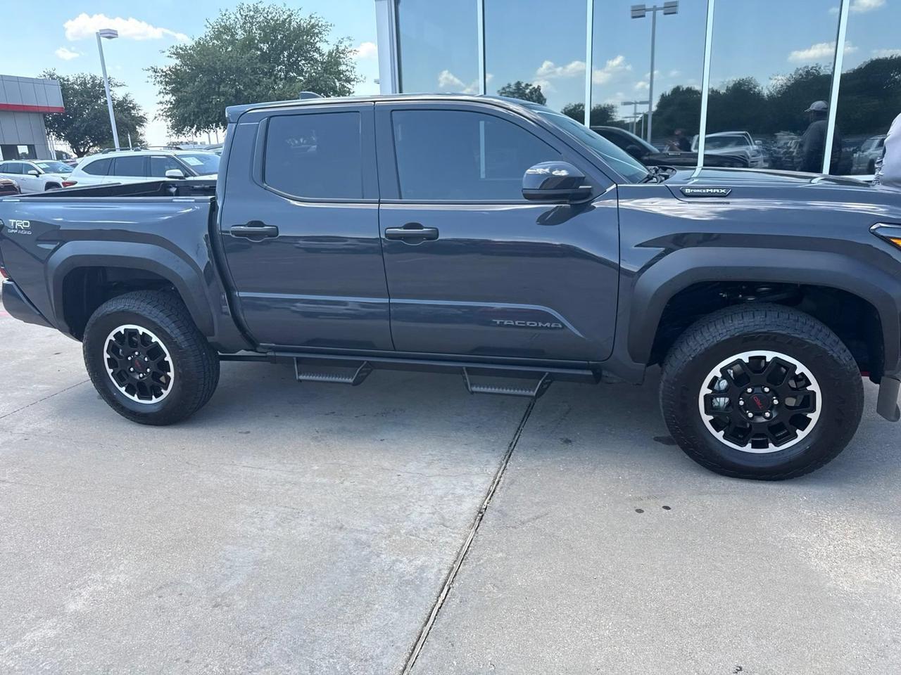 2025 Toyota Tacoma 4WD TRD Off Road Hybrid Hurst TX
