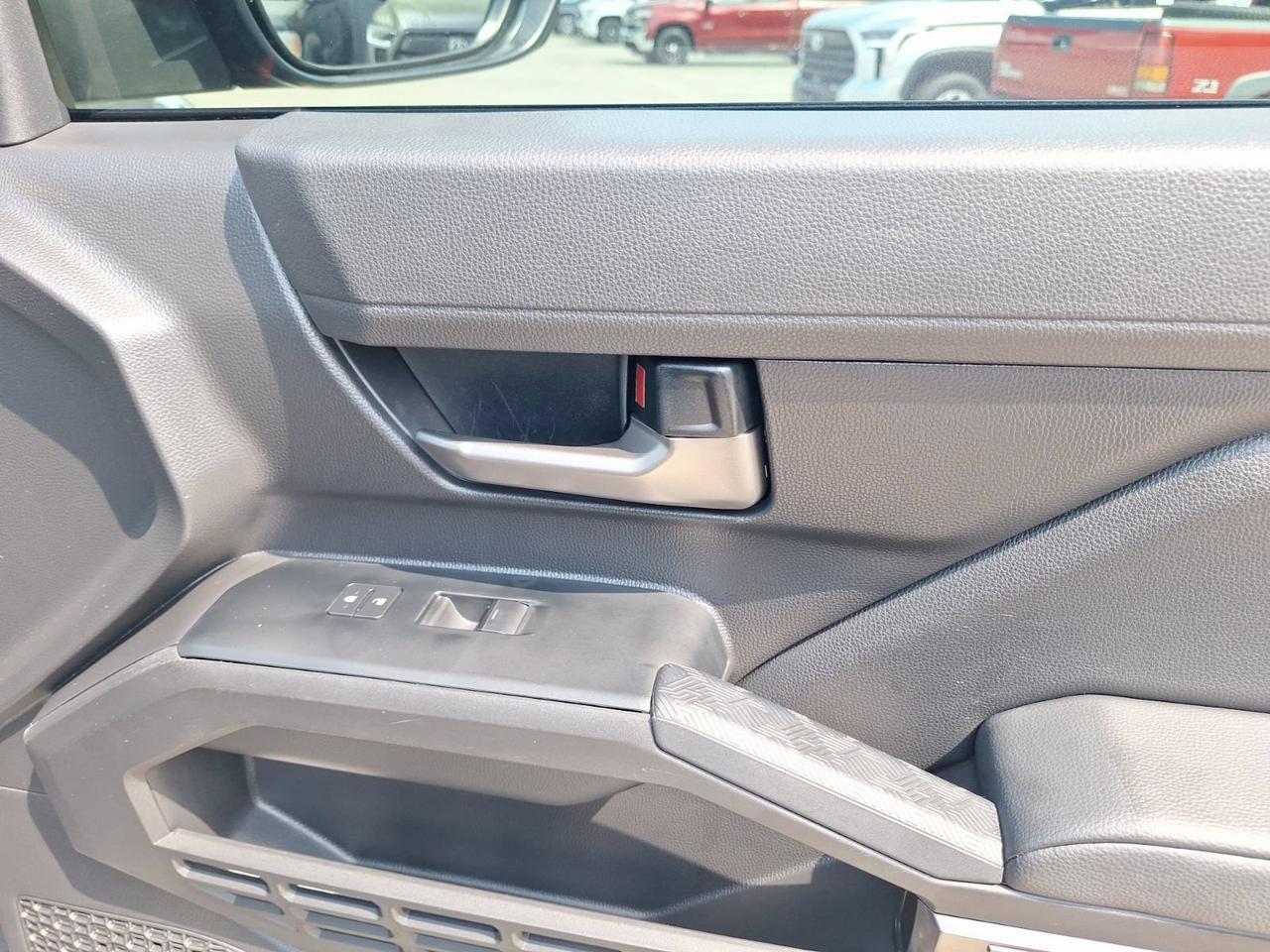 2025 Toyota Tacoma 4WD TRD Off Road Hybrid Hurst TX
