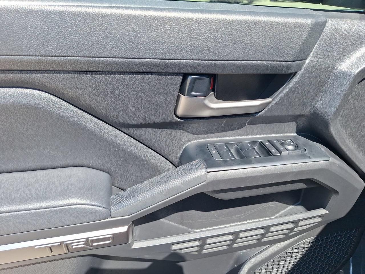 2025 Toyota Tacoma 4WD TRD Off Road Hybrid Hurst TX