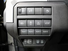 2025 Toyota Tacoma Hybrid 4x4 Crew Cab Trailhunter Fond du Lac WI