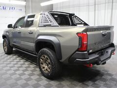 2025 Toyota Tacoma Hybrid 4x4 Crew Cab Trailhunter Fond du Lac WI