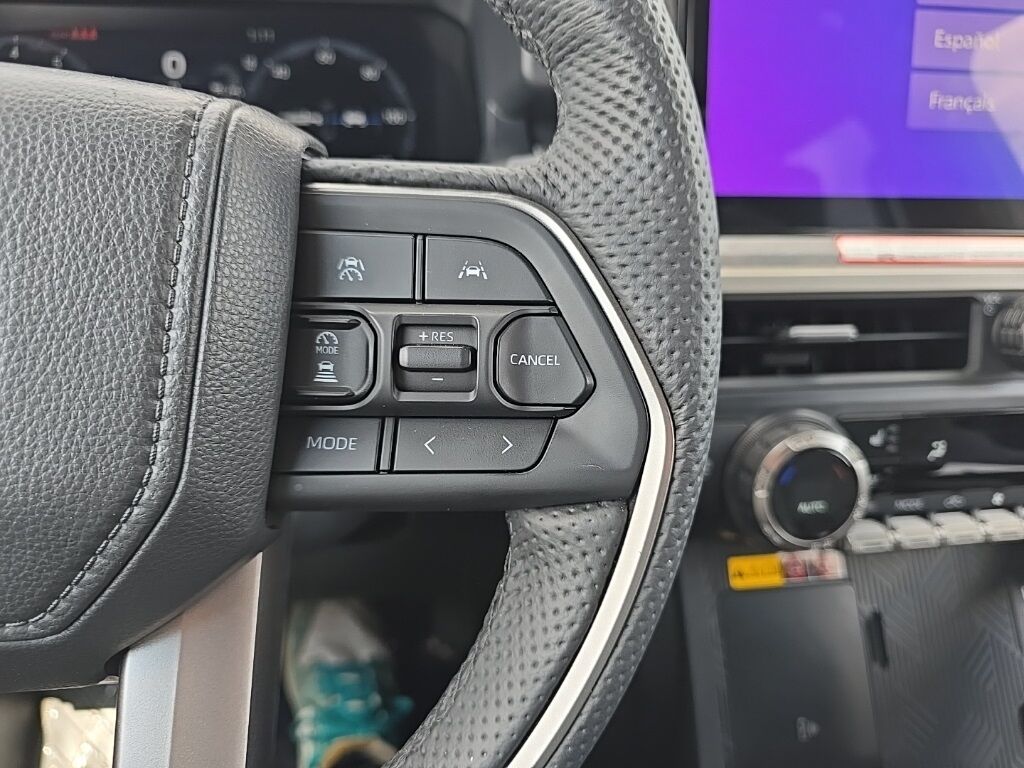 2025 Toyota Tacoma Hybrid 4x4 Crew Cab Trailhunter Fond du Lac WI