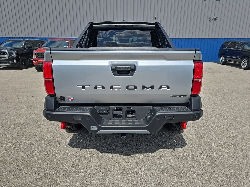 2025 Toyota Tacoma Hybrid 4x4 Crew Cab Trailhunter Fond du Lac WI