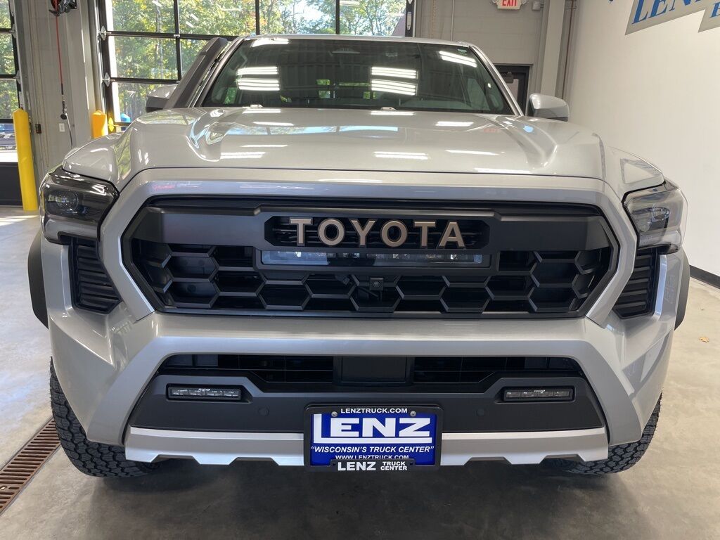 2025 Toyota Tacoma Hybrid 4x4 Crew Cab Trailhunter Minocqua WI