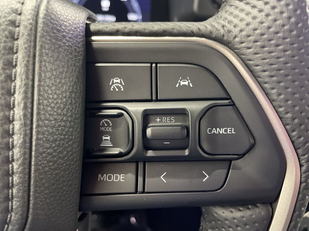 2025 Toyota Tacoma Hybrid 4x4 Crew Cab Trailhunter Minocqua WI