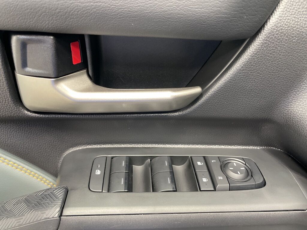 2025 Toyota Tacoma Hybrid 4x4 Crew Cab Trailhunter Minocqua WI