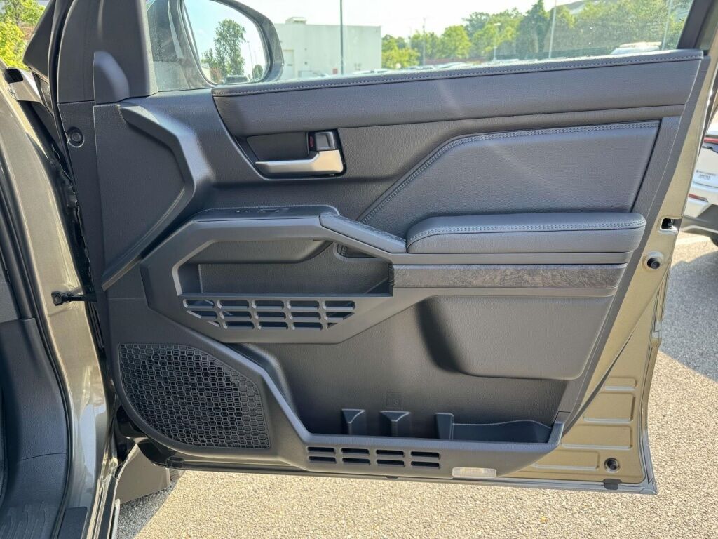 2025 Toyota Tacoma Hybrid Limited Fredericksburg VA