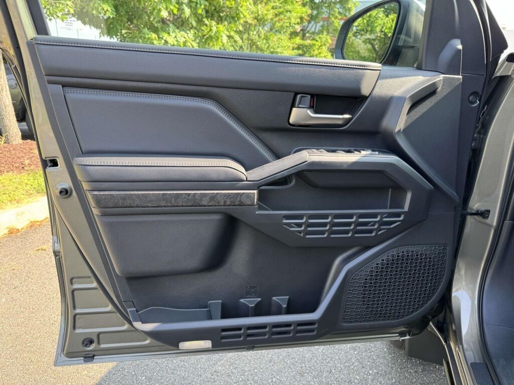 2025 Toyota Tacoma Hybrid Limited Fredericksburg VA