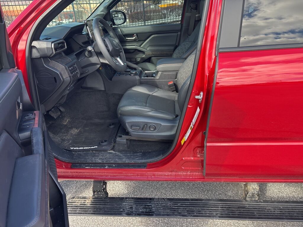 2025 Toyota Tacoma Hybrid Limited Cockeysville MD