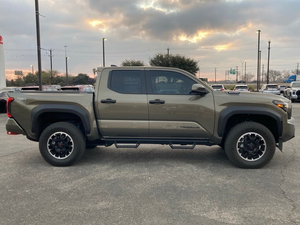 2025 Toyota Tacoma Hybrid TRD Off Road San Antonio TX