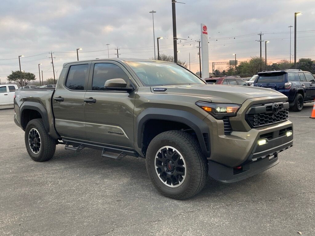 2025 Toyota Tacoma Hybrid TRD Off Road San Antonio TX