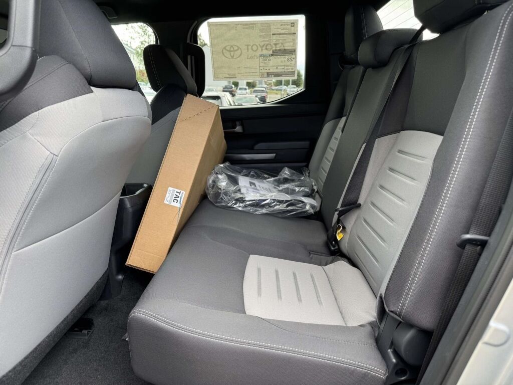 2025 Toyota Tacoma Hybrid TRD Off Road Fredericksburg VA