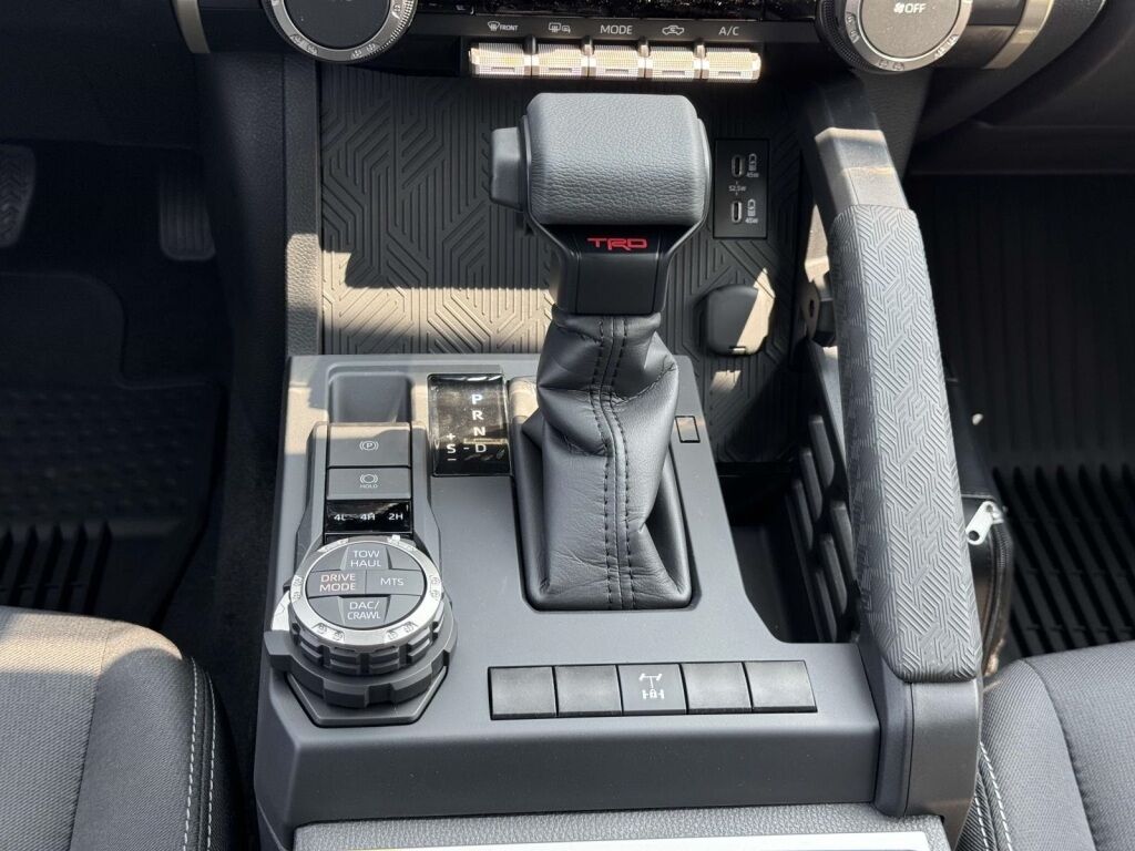 2025 Toyota Tacoma Hybrid TRD Off Road Fredericksburg VA
