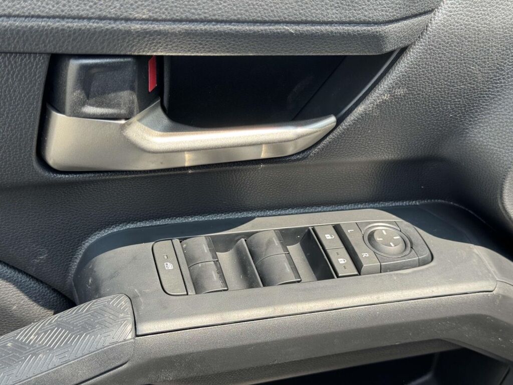 2025 Toyota Tacoma Hybrid TRD Off Road Fredericksburg VA