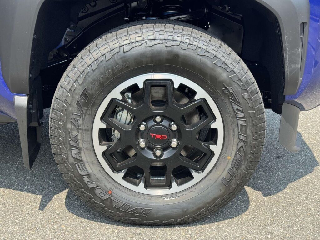 2025 Toyota Tacoma Hybrid TRD Off Road Fredericksburg VA